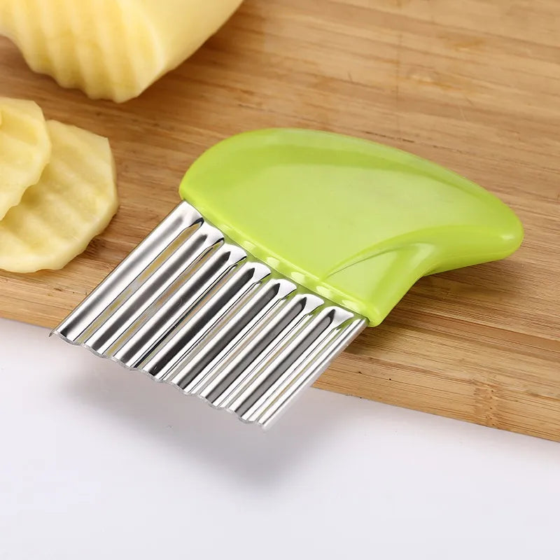 green crinkle potato cutter